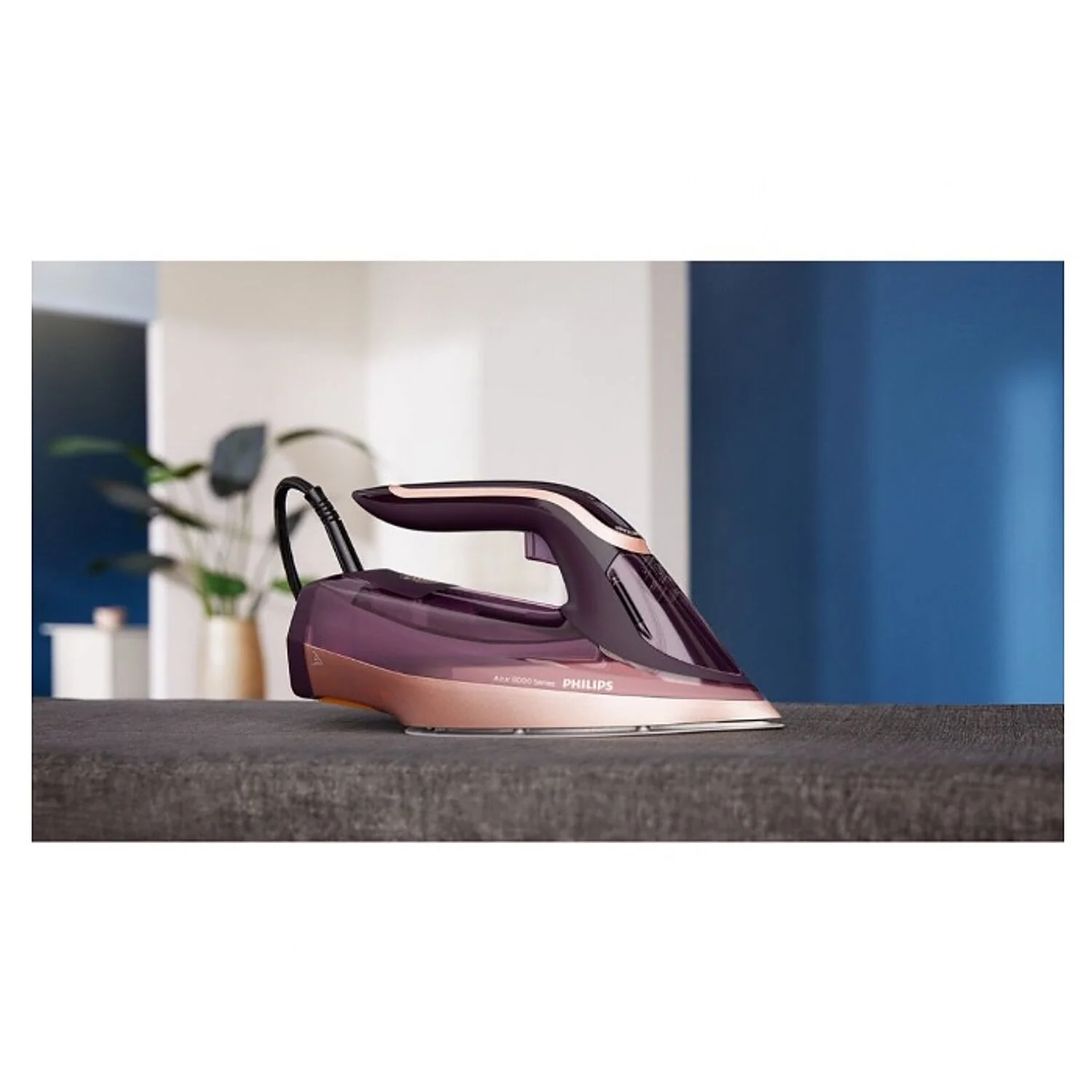 Philips Steam Iron With 350 ml water tank and Vertical steam function - DST8040/30 - EMP - Image 4