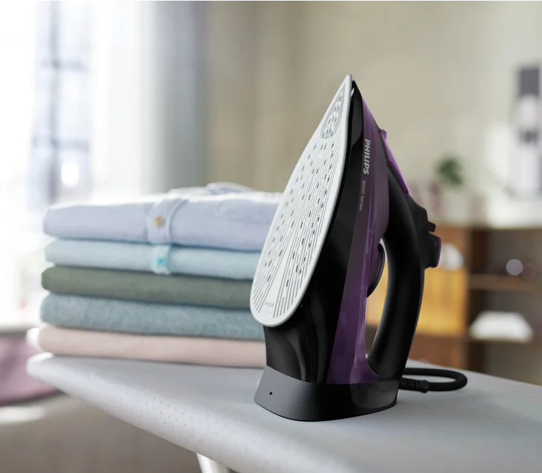 Refurbished Philips 5000 Series Steam Iron DST5030/80 - Image 2