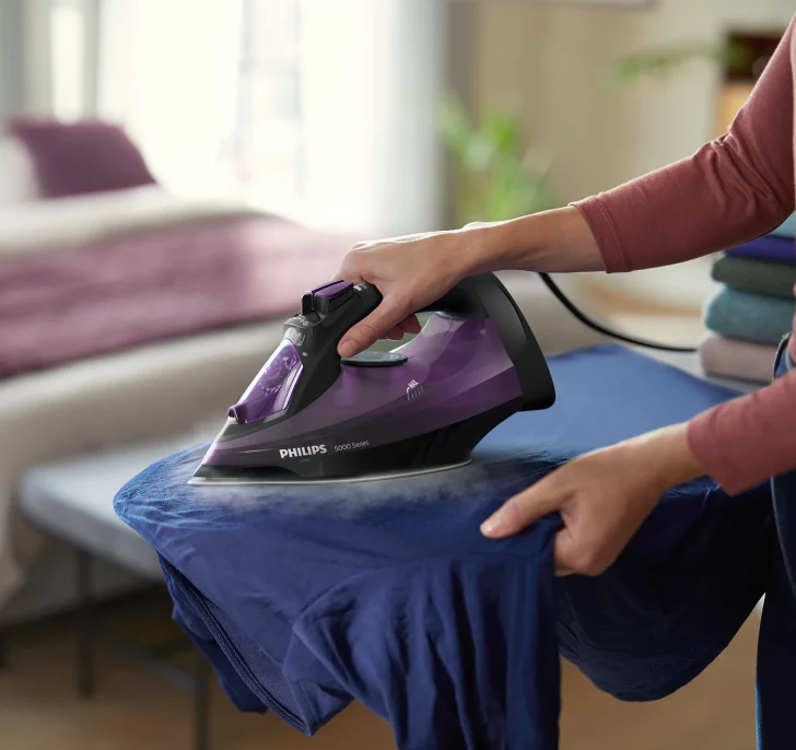Refurbished Philips 5000 Series Steam Iron DST5030/80 - Image 5