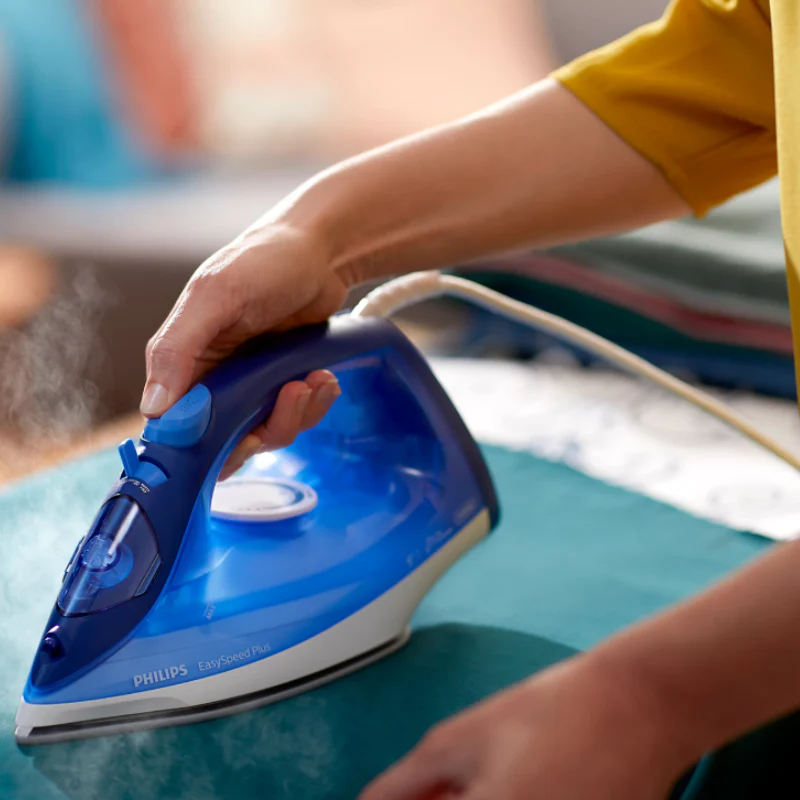 Refurbished Philips EasySpeed Steam iron Ceramic soleplate 2200W Blue - GC2145/20 - Image 3