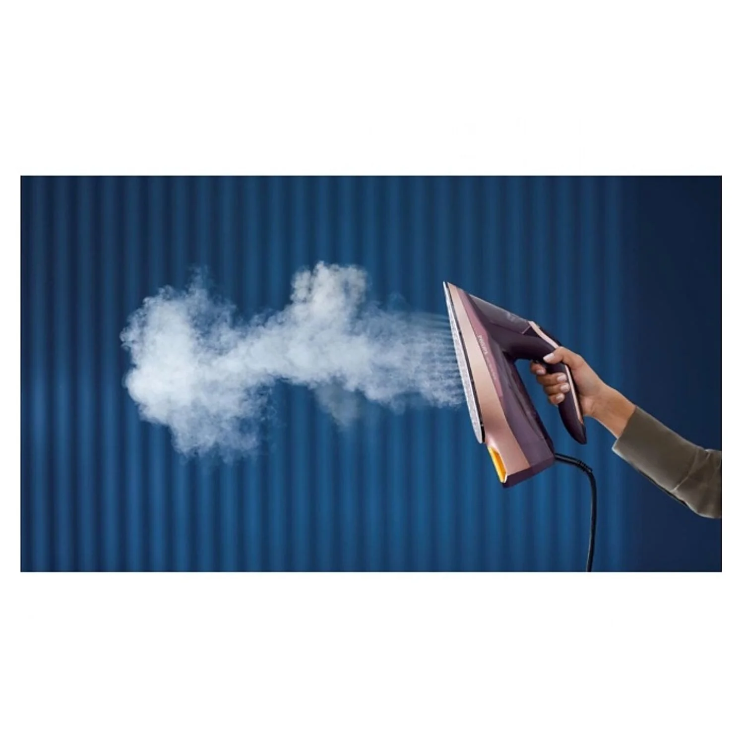 Refurbished Philips Steam Iron With 350 ml water tank and Vertical steam function - DST8040/30 - Image 2